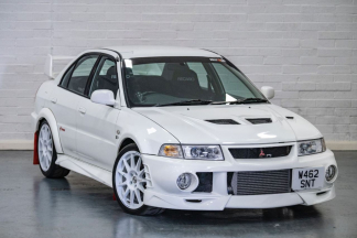 A subasta uno de los cuatro Mitsubishi Lancer EVO VI RS450 Extreme de 2000 Mitsubishi Lancer Evolution VI RS450 Extreme Ralliart