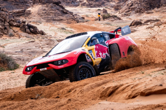 4ª etapa Dakar 2023: primera victoria para Loeb con Carlos Sainz tercero 4 etapa dakar 2023