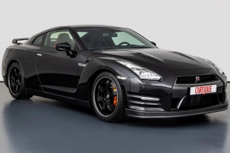 Este Nissan GT-R Black Edition de Sebastian Vettel busca nuevo dueño y solo tiene 150 kilómetros Nissan GT-R Black Edition Sebastian Vettel