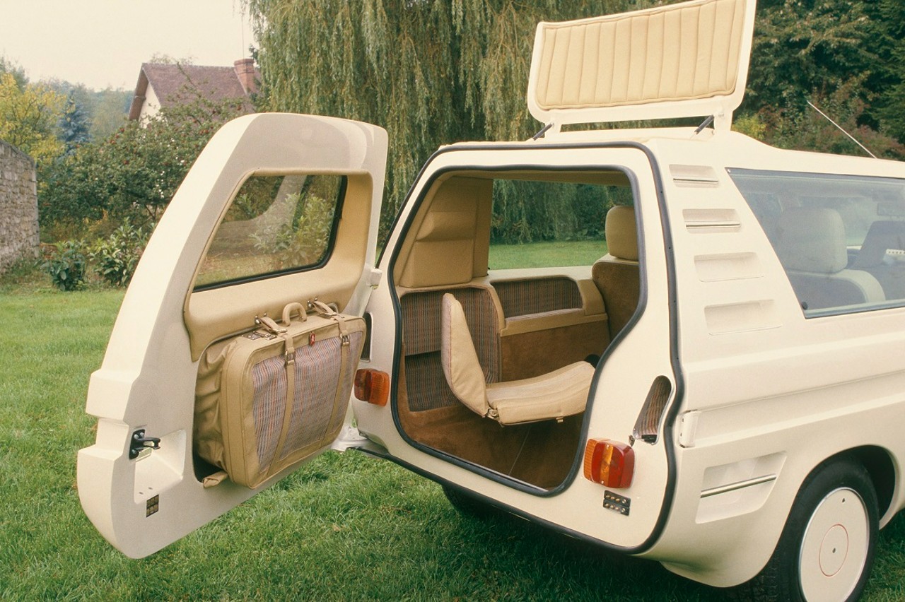 Sbarro-Citroen-C-15-8.jpg