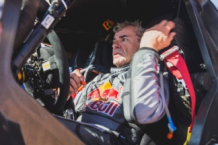 Carlos Sainz vuelve a la carrera tras su accidente en la 9ª etapa Dakar 2023