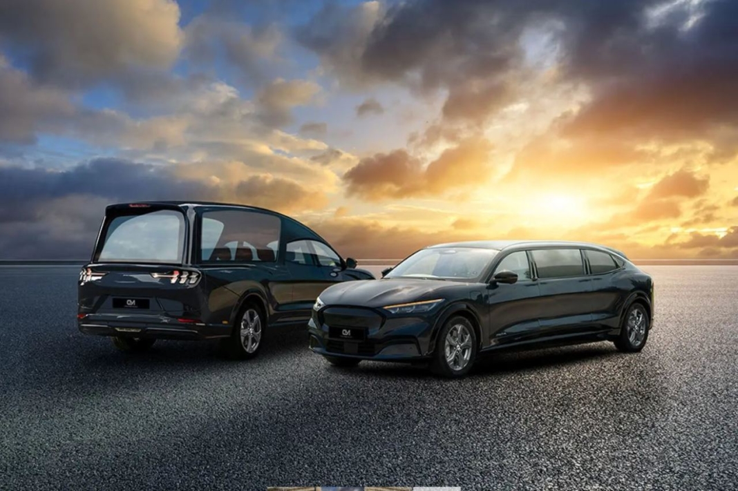 mustang mach-e coche funebre limusina