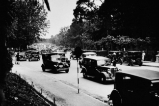 El Paseo de Coches del Retiro lo transitaban 12.000 coches al día paseo coches madrid