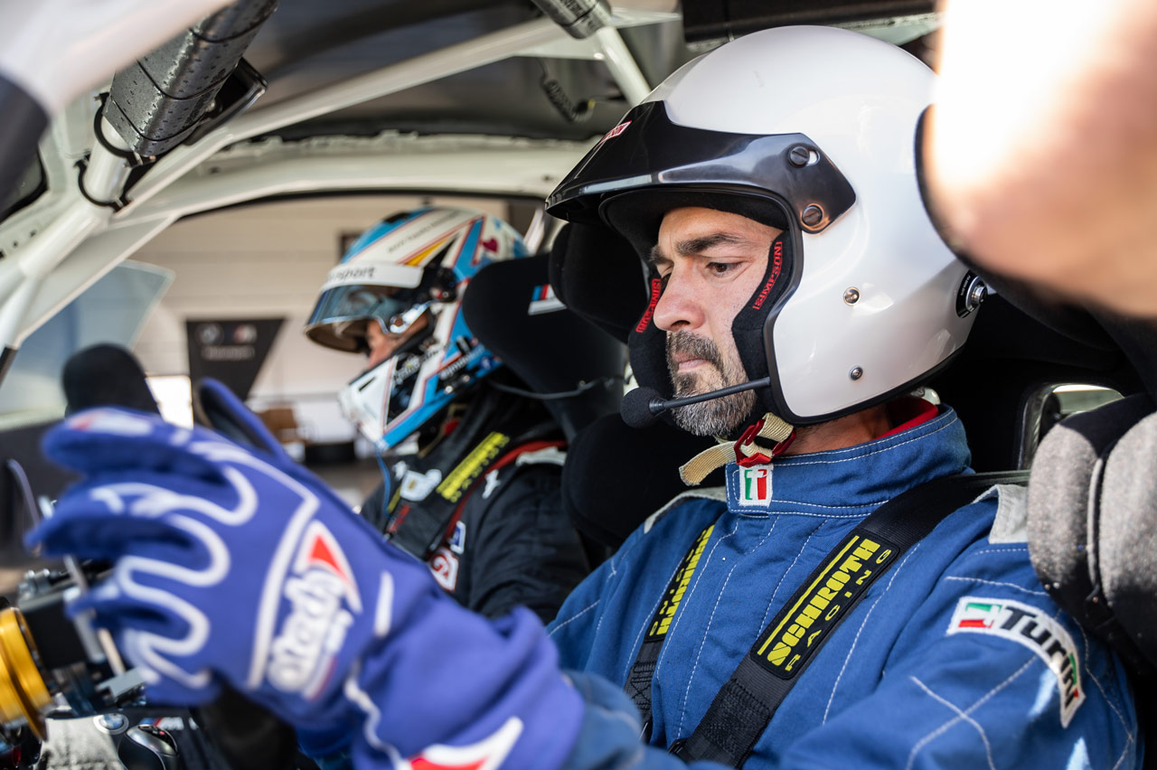 Hugo Valverde, probando el BMW M2 CS Racing