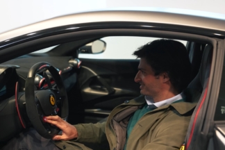 5 secretos del nuevo deportivo de Carlos Sainz, el Ferrari 812 Competizione secretos Ferrari 812 Competizione Carlos Sainz