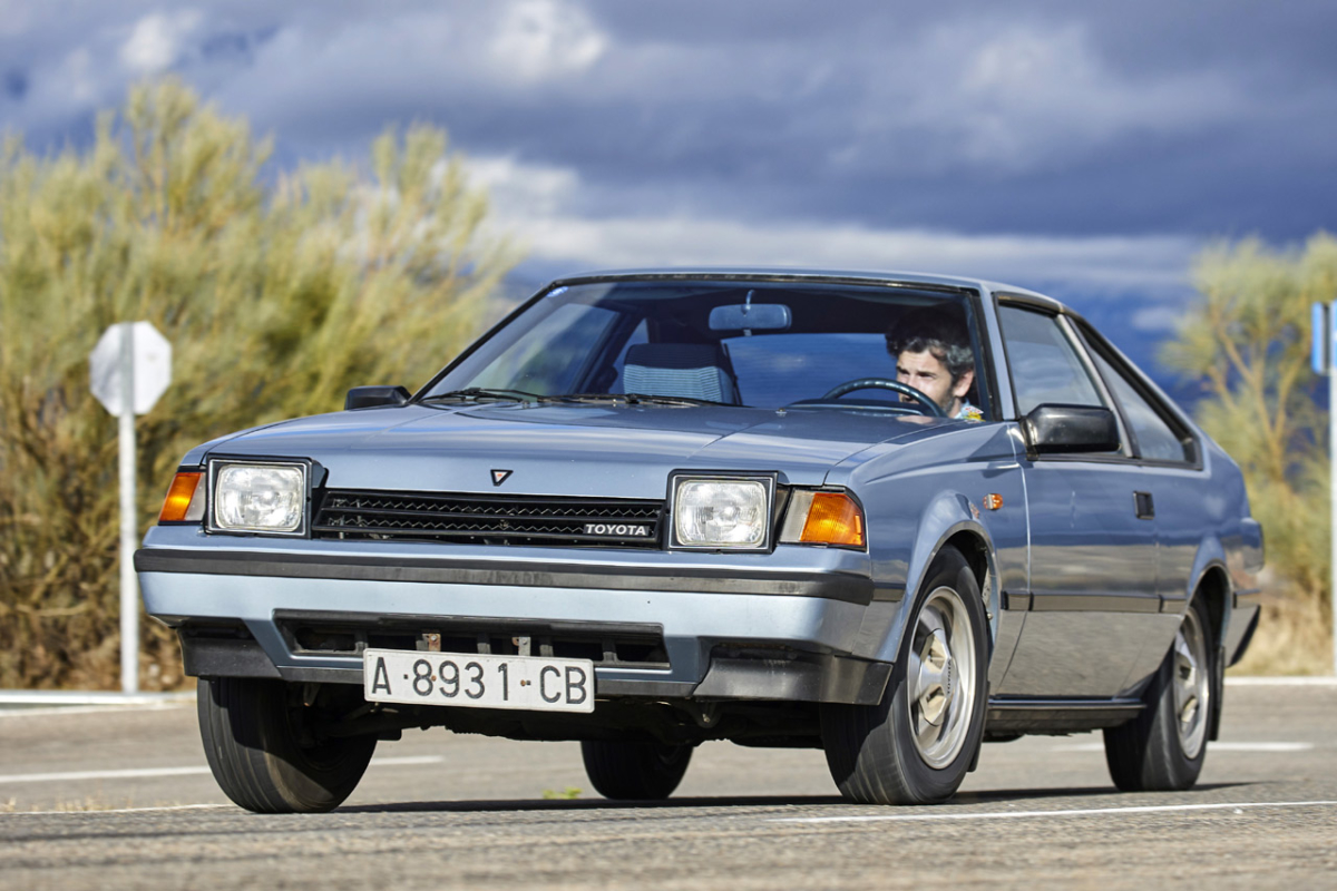 PRUEBA: Toyota Celica 2.0 XT RA61 (1983) - Periodismo del Motor