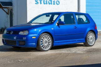 Vendido por casi 100.000 euros un Volkswagen Golf R32 con solo 156 kilómetros Vendido Volkswagen Golf R32 156 km