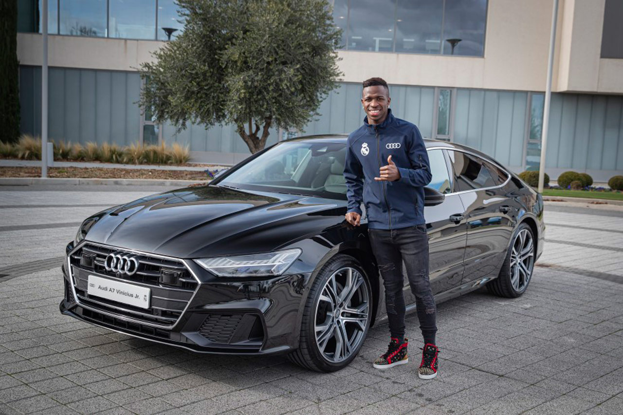 Vinicius Jr con el Audi A7 Sportback 50 TDI quattro Tiptronic