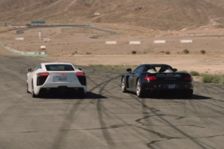 Vídeo: el Lexus LFA se enfrenta al Porsche Carrera GT en una carrera de aceleración lexus lfa vs porsche carrera gt