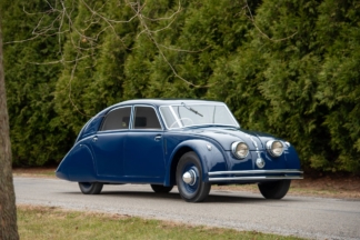 A subasta un Tatra T77, uno de los cinco que quedan operativos Tatra T77