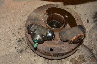 Ventajas e inconvenientes del freno de tambor respecto al de disco ventajas inconvenientes frenos tambor