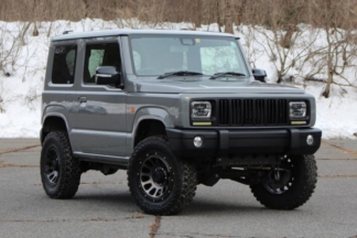 Al Suzuki Jimny se le pone cara de Jeep Cherokee Suzuki Jimny Jeep Cherokee