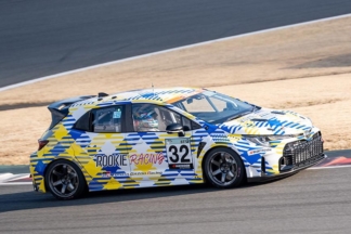 Toyota completa la primera prueba de un coche de competición de hidrógeno líquido Toyota coche competición hidrógeno líquido