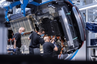 ¿Contaminan menos los coches eléctricos que los de combustión? contaminacion coche electrico