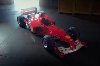 A subasta el monoplaza con el que Michael Schumacher fue Campeón del Mundo con Ferrari por primera vez subasta ferrari f1-2000 michael schumacher