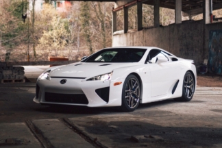 A subasta uno de los 500 Lexus LFA construidos con solo 6.000 km subasta lexus lfa 2011