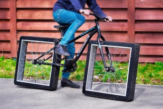 Vídeo: la bicicleta con ruedas cuadradas totalmente funcional bicicleta ruedas cuadradas