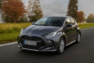 Los coches diésel, gasolina, híbridos, PHEV, eléctricos, GLP y GNC que menos consumen de España coches menor consumo tipo motor