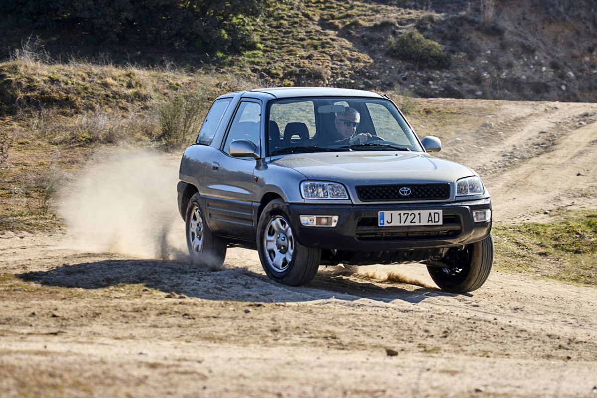 PRUEBA: Toyota RAV4 GX 3P (1999) - Periodismo del Motor