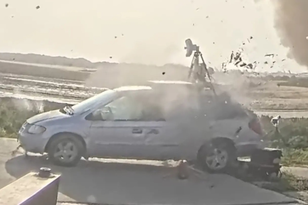 Starship Dodge Caravan