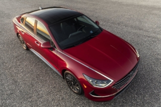 8 coches eléctricos, de gasolina y diésel con paneles solares en el techo Coches con paneles solares en el techo