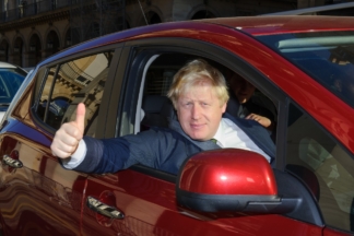Detienen a un conductor que se hace pasar por Boris Johnson, el ex Primer Ministro británico Detienen conductor Boris Johnson