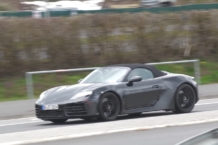Vídeo: así 'suena' el prototipo del Porsche Boxster EV 2025 en Nurburgring Vídeo prototipo Porsche Boxster EV 2025 Nurburgring
