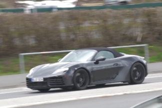 Vídeo: así 'suena' el prototipo del Porsche Boxster EV 2025 en Nurburgring Vídeo prototipo Porsche Boxster EV 2025 Nurburgring