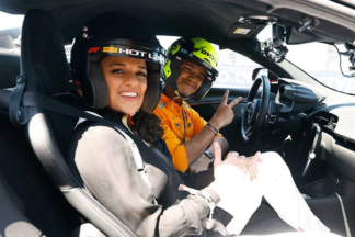 Vídeo: Lando Norris da la vuelta de su vida a Michelle Rodriguez en un McLaren lando norris vuelta michelle rodriguez mclaren