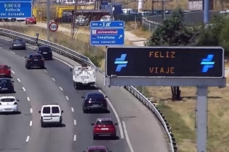 La clave para saber si los paneles luminosos de la DGT tienen radar paneles luminosos DGT radar