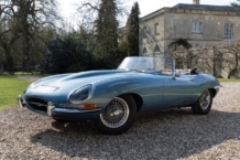 Electrogenic convierte un Jaguar E-Type Roadster de 1962 en un coche eléctrico Electrogenic Jaguar E-Type Roadster eléctrico