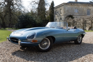 Electrogenic convierte un Jaguar E-Type Roadster de 1962 en un coche eléctrico Electrogenic Jaguar E-Type Roadster eléctrico