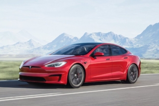 Tesla, Rivian, Polestar y Lucid ocupan los últimos puestos en calidad inicial, según un estudio Tesla Rivian Polestar Lucid calidad inicial