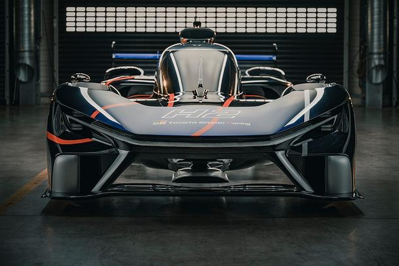 Toyota-GR-H2-Racing-Concept-5.jpg