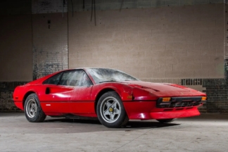Sale a subasta un Ferrari 308 GTB de fibra de vidrio escondido durante décadas subasta Ferrari 308 GTB