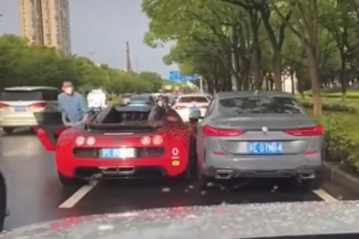 Accidente del millón y medio de euros: Bugatti Veyron L'Or Rouge vs. BMW Serie 2 Accidente Bugatti Veyron L'Or Rouge BMW Serie 2