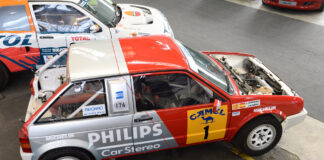 Coches que equiparon dos motores en el mismo chasis El SEAT Ibiza bimotor es uno de los coches que equiparon dos motores