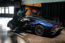 Valtteri Bottas recibe uno de los solo 275 Mercedes-AMG One valtteri bottas mercedes-amg one