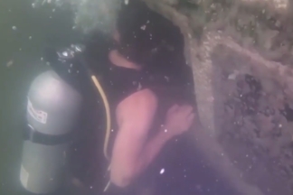 Encuentran 32 coches sumergidos en un lago 32 coches sumergidos lago