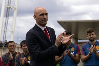El coche de Luis Rubiales, el cuestionado presidente de la RFEF Coche de Luis Rubiales