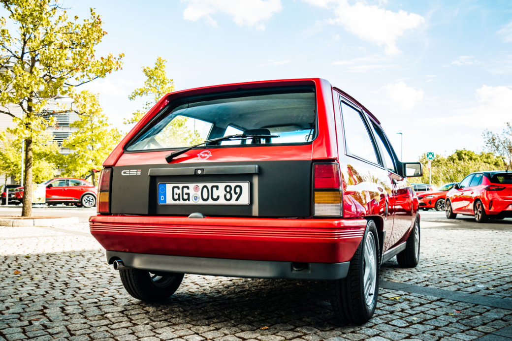 Corsa R88 PRUEBA: Opel Corsa A GSi (1988), compacto de la vieja escuela