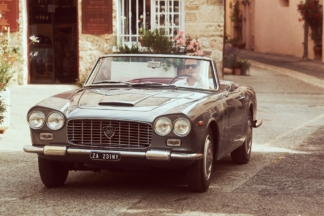 Brad Pitt derrocha clase y elegancia conduciendo el Lancia Flaminia GT Convertibile Brad Pitt Lancia Flaminia GT Convertibile