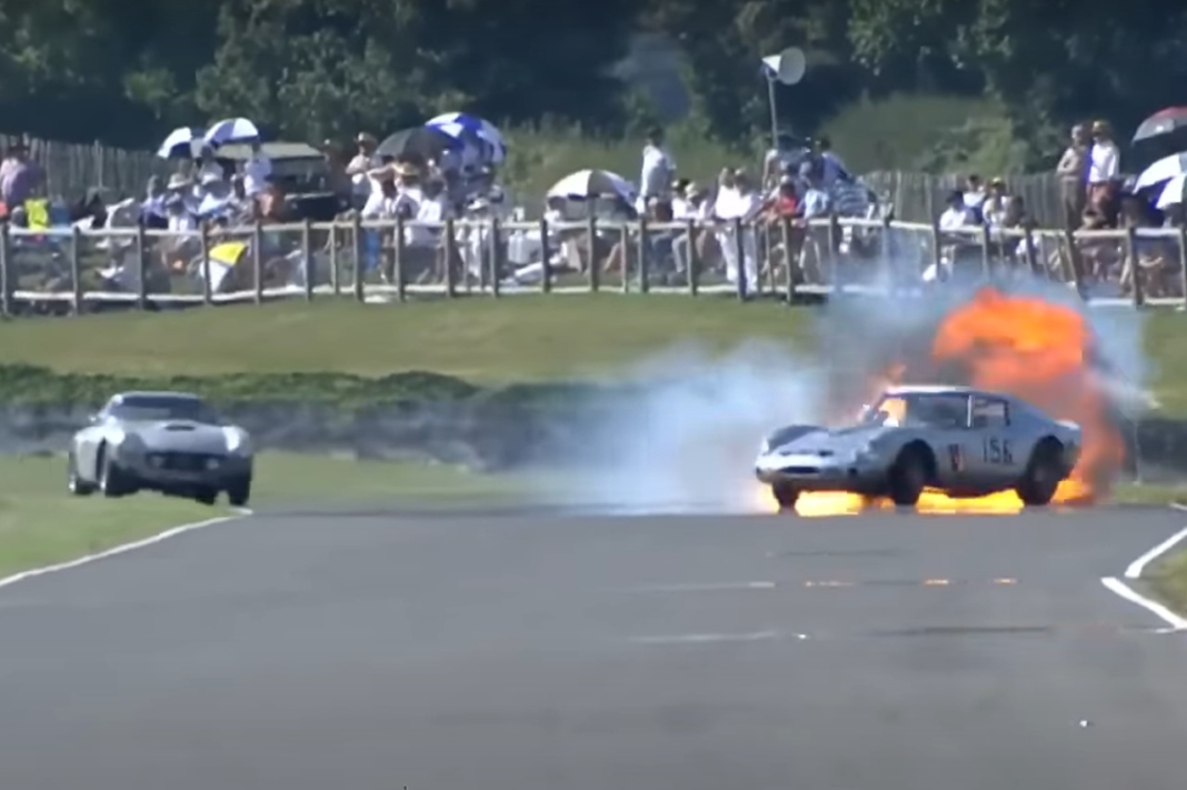Ferrari 250 GTO ardiendo