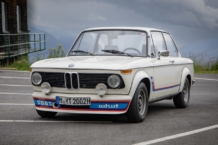 BMW 2002 Turbo, el primer coche que se sometió a debate en el Parlamento alemán bmw 2002 turbo debate parlamento aleman