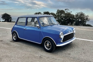 Este MINI Cooper clásico tiene un motor Tesla de 300 CV mini cooper clasico tesla