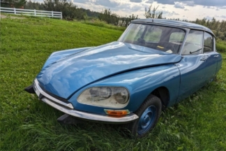 Sale a subasta una colección de más de 230 coches encontrados en una granja Subasta 230 coches