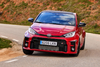 9 coches que en realidad eran más rápidos de lo que la marca declaraba