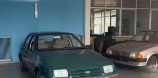 Un concesionario abandonado tiene varios Ford Sierra y Escort a estrenar Un concesionario abandonado tiene varios Ford Sierra y Escort a estrenar