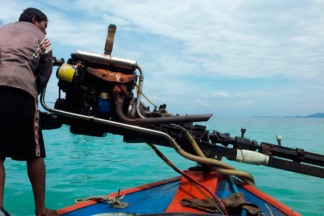 Vídeo: en Asía, algunos barcos están equipados con el motor del Toyota AE86