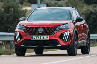 PRUEBA: Peugeot E2008 115 kW